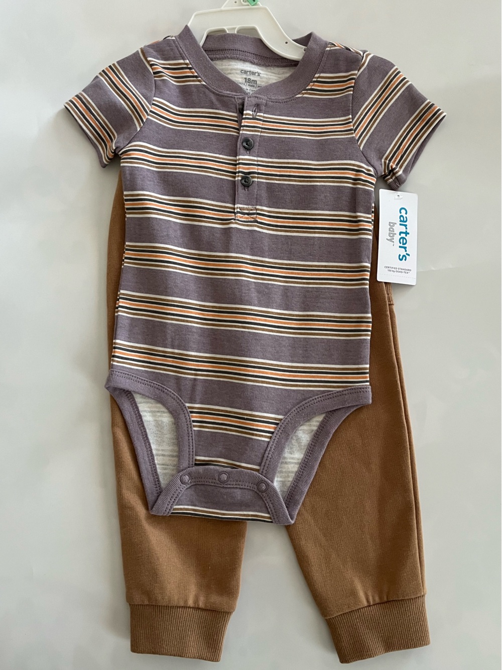 Carter’s Baby Outfit. Size 18month. NWT